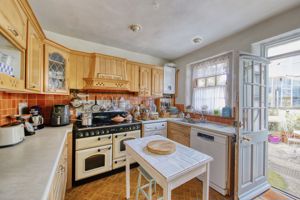 Kitchen- click for photo gallery